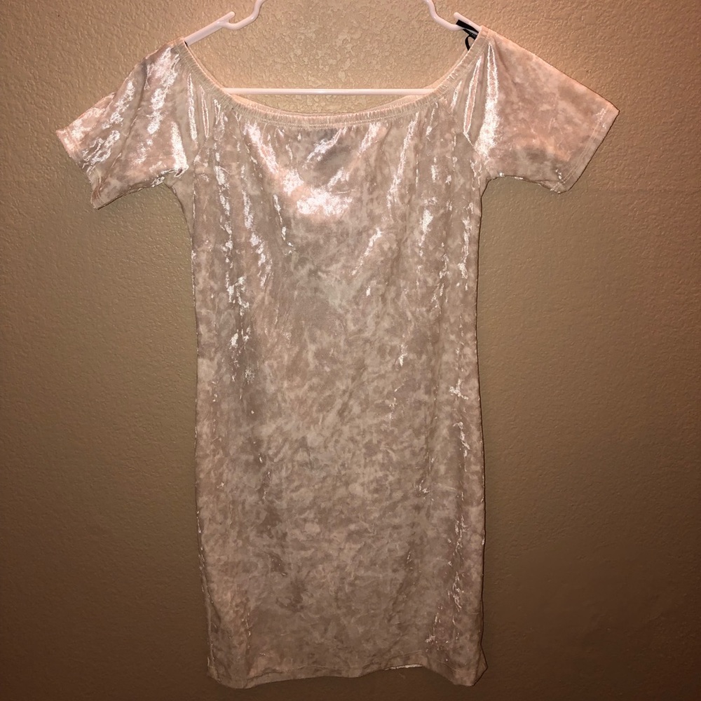 Bodycon dress (white)